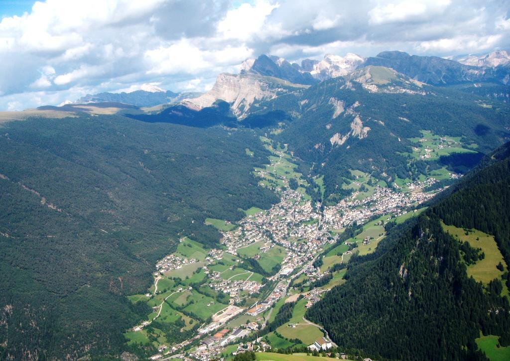 Apartament Cesa Vedla Peaceful Hiking Base In Val Gardena, Dolomites, Beneath Alpe Di Siusi Ortisei Zewnętrze zdjęcie